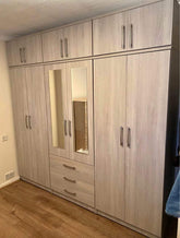 Elegant Oak 6 Door Wardrobe with 2 Mirrors