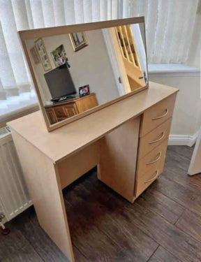 DRESSING TABLE WITH MIRROR